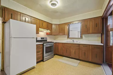 536 Jacqueline St, Jackson, MI 49202 photo 3