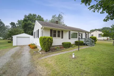 536 Jacqueline St, Jackson, MI 49202 photo 2