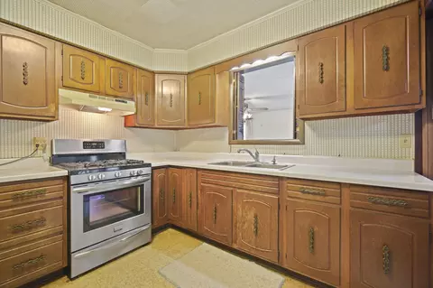 536 Jacqueline St, Jackson, MI 49202 photo 4