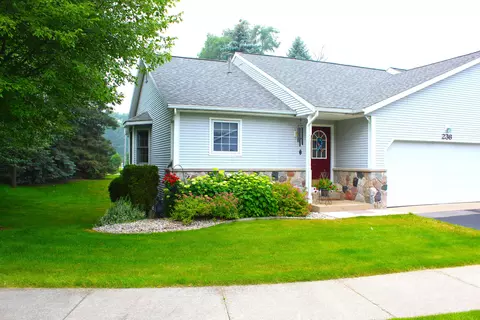236 Carrington Pl, Holland, MI 49423
