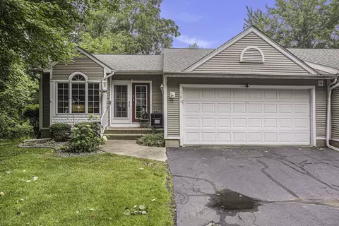 105 Crestwood Dr, Battle Creek, MI 49015