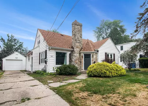 853 N Ottillia St SE, Grand Rapids, MI 49507
