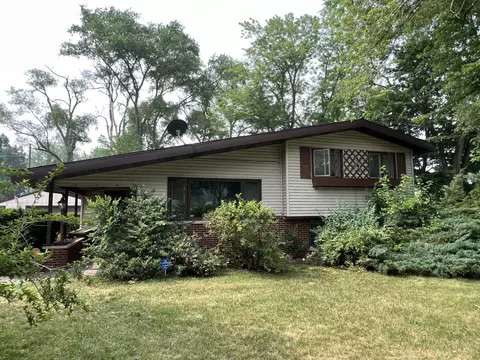316 Waverly Dr, Benton Harbor, MI 49022