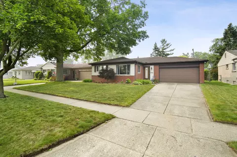 39197 Ross St, Livonia, MI 48154