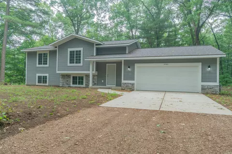 3580 Babylon Rd, Allegan, MI 49010