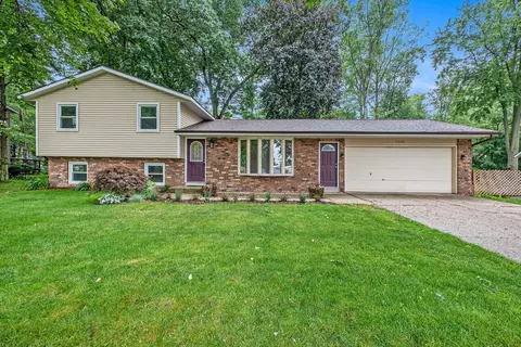 1318 Post Ave, Holland, MI 49424