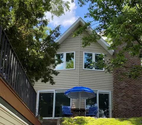 2526 E Shore Dr, Portage, MI 49002