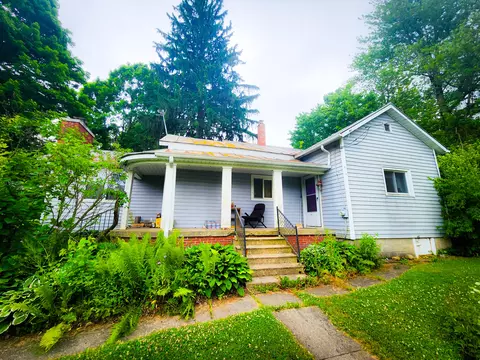 147 N Main St, Camden, MI 49232