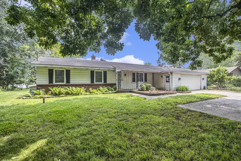 14732 144th Ave, Spring Lake, MI 49456