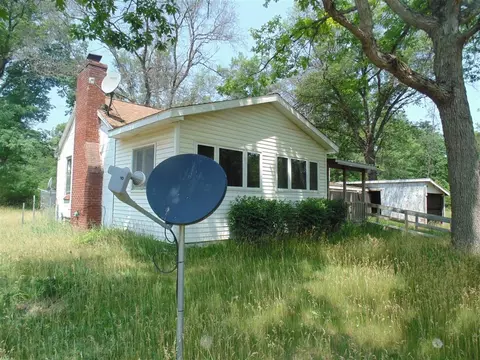 3985 S Peacock Trl, Baldwin, MI 49304