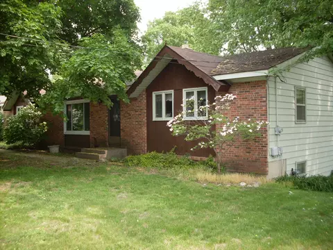 480 Sundale Ct SE, Grand Rapids, MI 49548