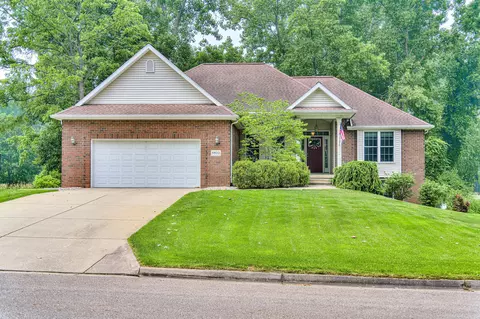 5922 Finn St, Jackson, MI 49201