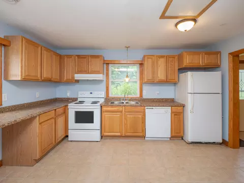 40509 78th St, Covert, MI 49043 photo 7