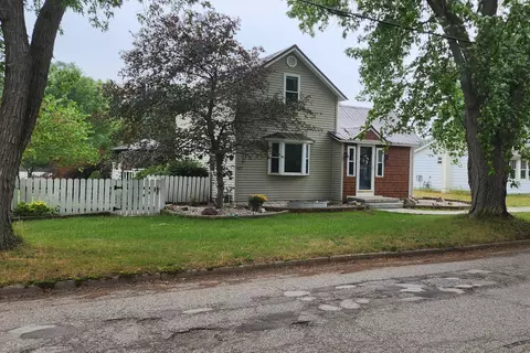 813 Bjornson St, Big Rapids, MI 49307