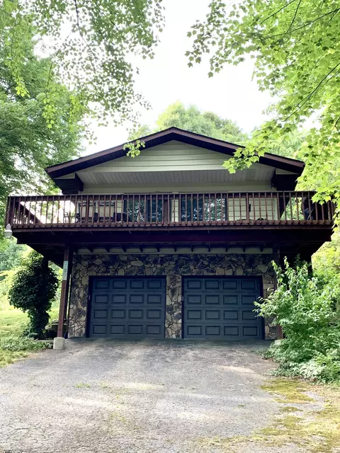 10904 Lucas Rd, Three Rivers, MI 49093