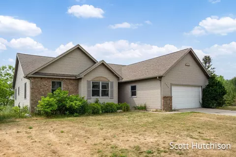 5833 Terrace Park Dr, Rockford, MI 49341