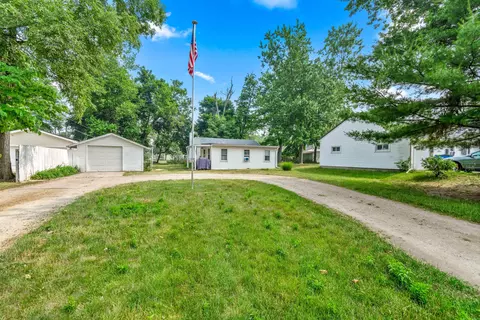 129 State St, Hillsdale, MI 49242