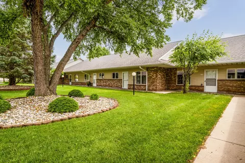 5528 Ivy Dr, Stevensville, MI 49127