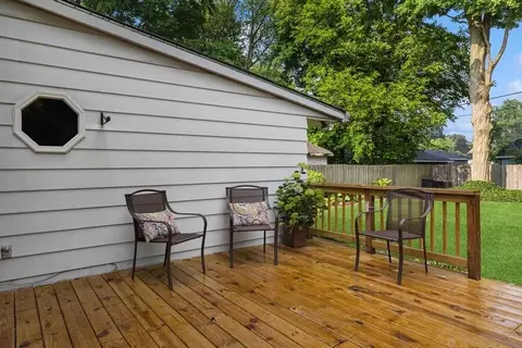 307 Chippewa St, Buchanan, MI 49107 photo 6