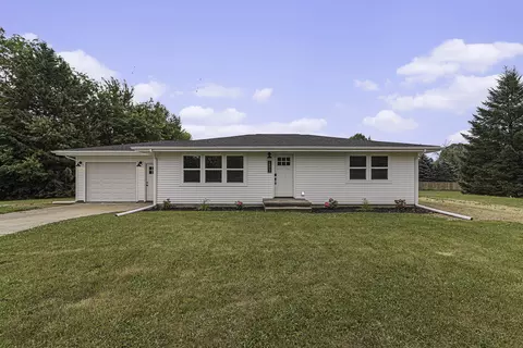 16013 Meadowview Dr, Buchanan, MI 49107