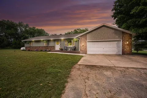 1153 Mccord Rd, Ionia, MI 48846