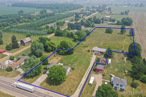6031 S State Rd, Ionia, MI 48846