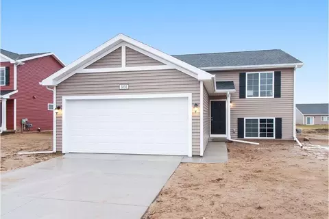 1480 Valley View Dr, Niles, MI 49120