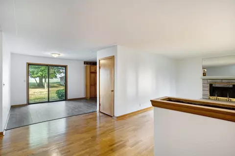 13905 15 Mile Rd, Marshall, MI 49068