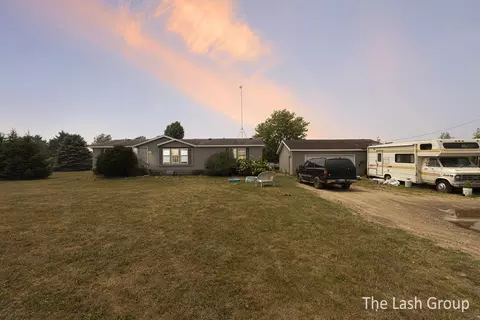 14675 Wabasis Ave NE, Cedar Springs, MI 49319