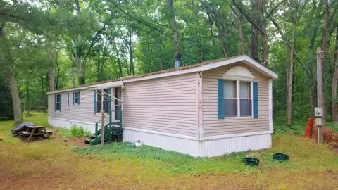 2502 W 14 Mile Rd, Bitely, MI 49309