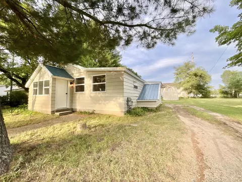 247 S Bronson Ave, Big Rapids, MI 49307