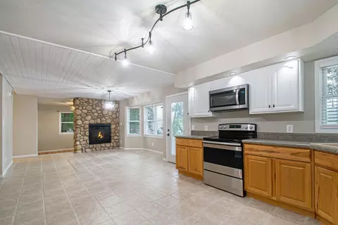 67925 Black Run Way, Constantine, MI 49042 photo 10