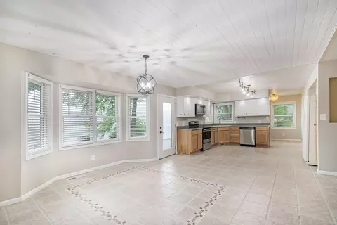 67925 Black Run Way, Constantine, MI 49042 photo 7