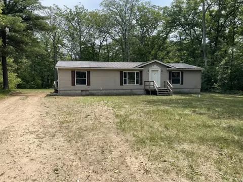 7356 S Forest Glen Rd, Rothbury, MI 49452