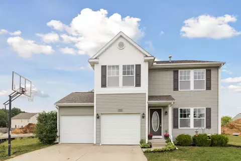 4214 Country Meadows Dr, Kalamazoo, MI 49048