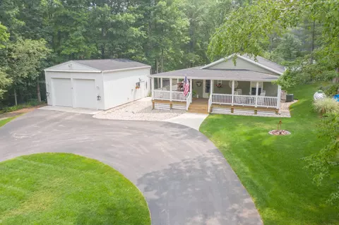 6690 E Fawn Ave, White Cloud, MI 49349