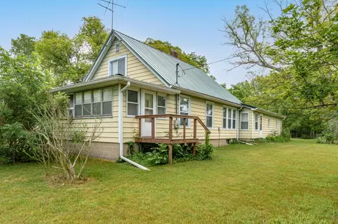 666 M-89, Plainwell, MI 49080