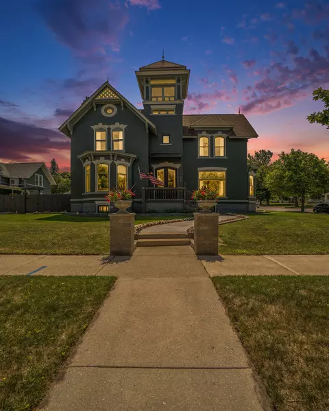 421 1st St, Manistee, MI 49660 photo 53