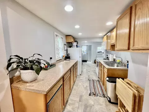 61 Wright St, Coldwater, MI 49036 photo 3
