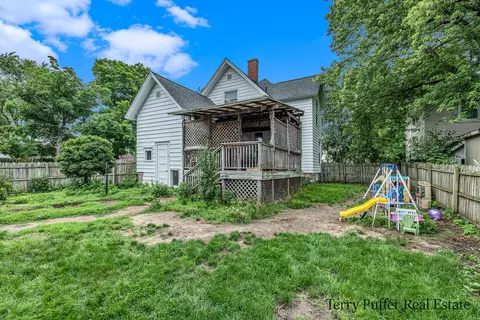 403 Pearl St, Belding, MI 48809 photo 25