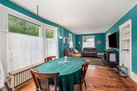 403 Pearl St, Belding, MI 48809 photo 9