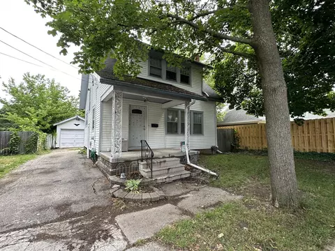 1017 2nd Ct, Jackson, MI 49203