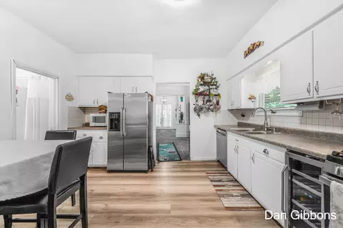 516 S Bridge St, Belding, MI 48809 photo 12