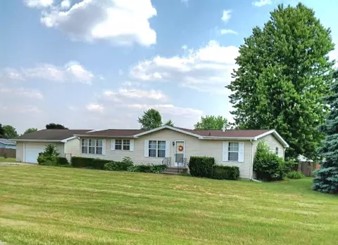 875 Dery St, Quincy, MI 49082