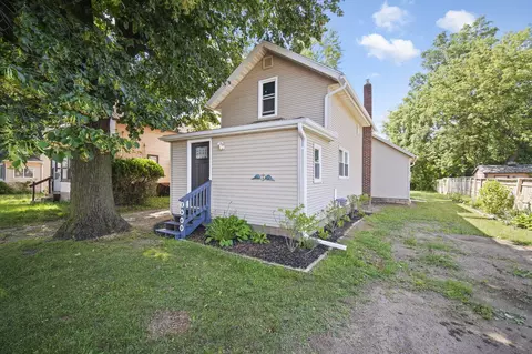 1809 Lewis St, Jackson, MI 49203