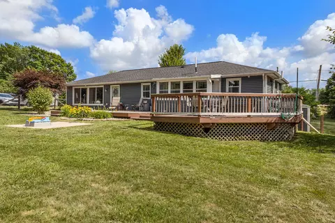 10381 Belding Rd NE, Rockford, MI 49341