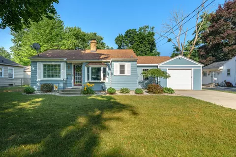 1613 Sunnyside Dr, Kalamazoo, MI 49048