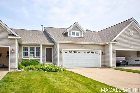2926 Redbird Ct #2, Holland, MI 49424