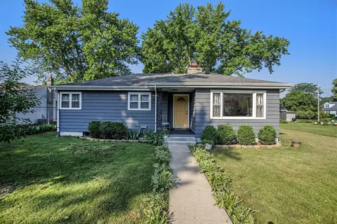 507 N Bluff St, Berrien Springs, MI 49103
