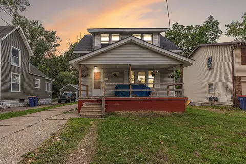 2121 Mckee Ave SW, Grand Rapids, MI 49503